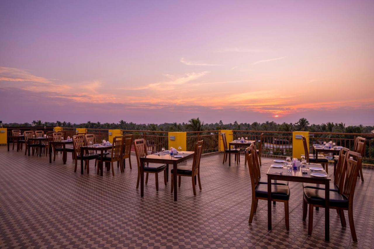 Sairaj Beach Resort Calangute Ngoại thất bức ảnh