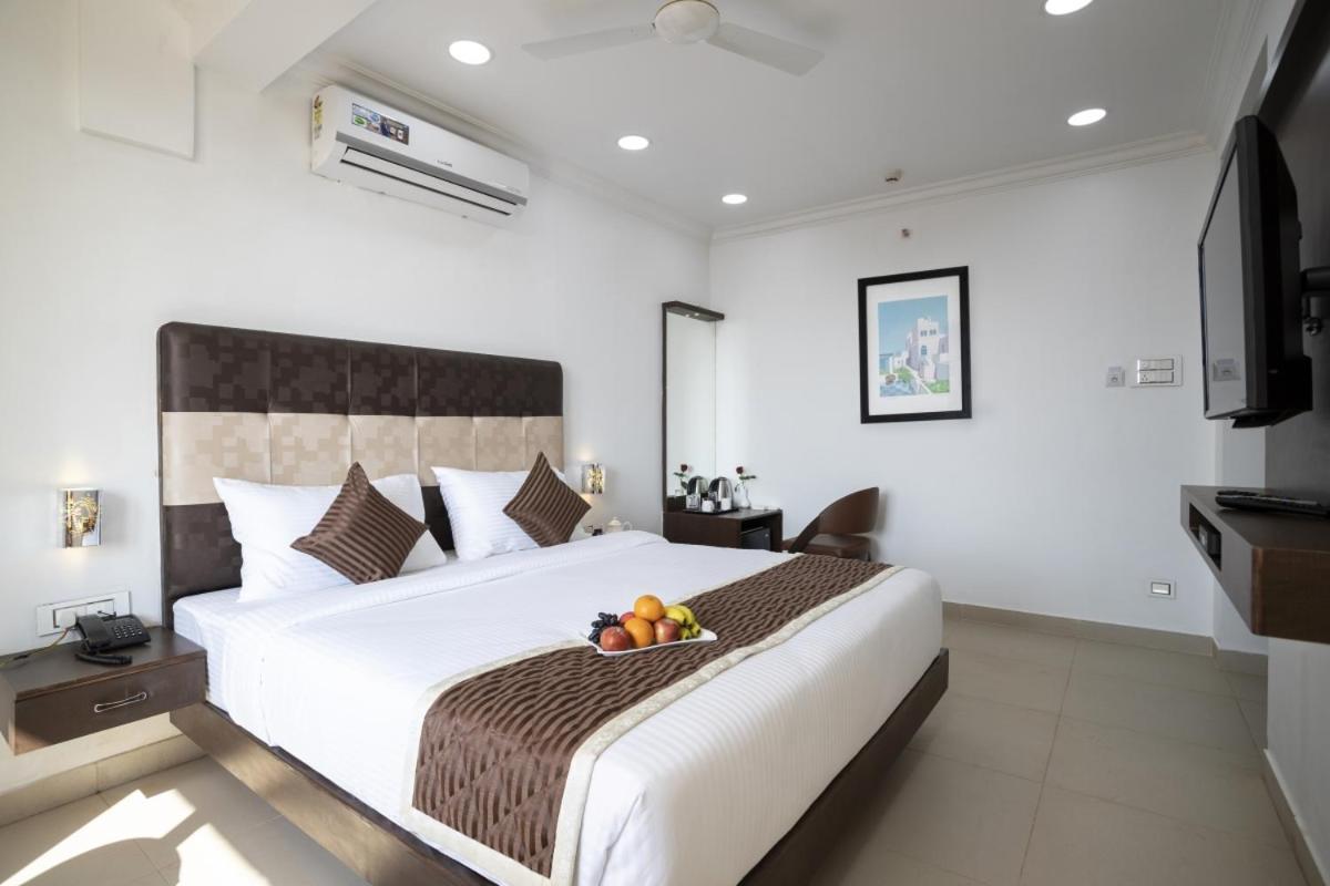 Sairaj Beach Resort Calangute Ngoại thất bức ảnh
